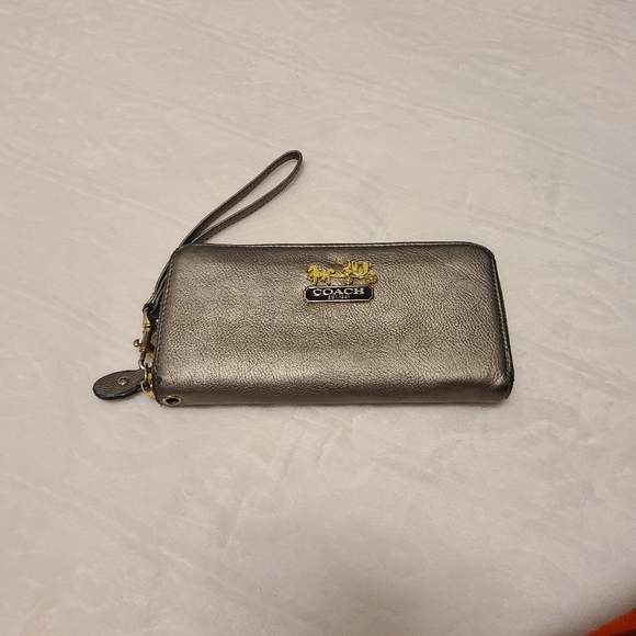 Wallet - Picture 3 of 4